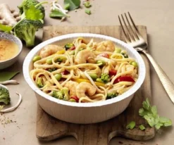 Bowl met noedels en garnalen "Asia-Style"