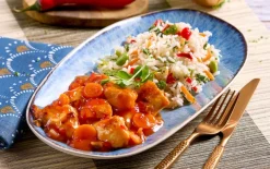 Kip in zoetzure saus met rijst
