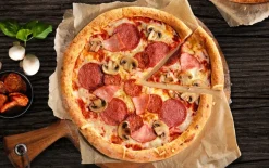 LA PIZZA Pizza speciale
