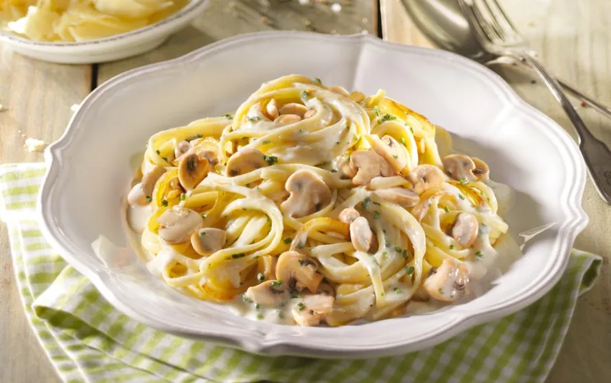 Linguine met paddenstoelen