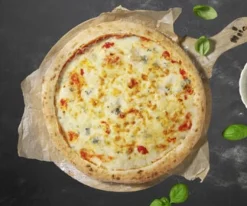 Pizza con 4 formaggi